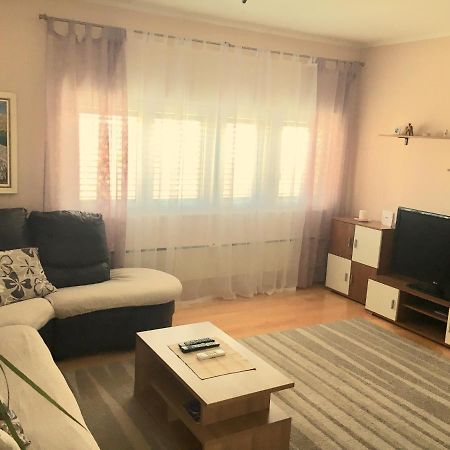 Apartment Simaris - Spacious With Terrace And Sea View Sibenik Ngoại thất bức ảnh