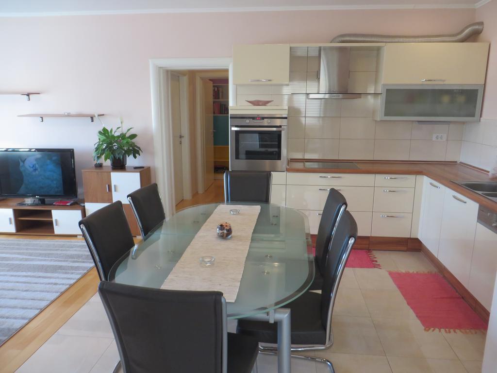 Apartment Simaris - Spacious With Terrace And Sea View Sibenik Ngoại thất bức ảnh