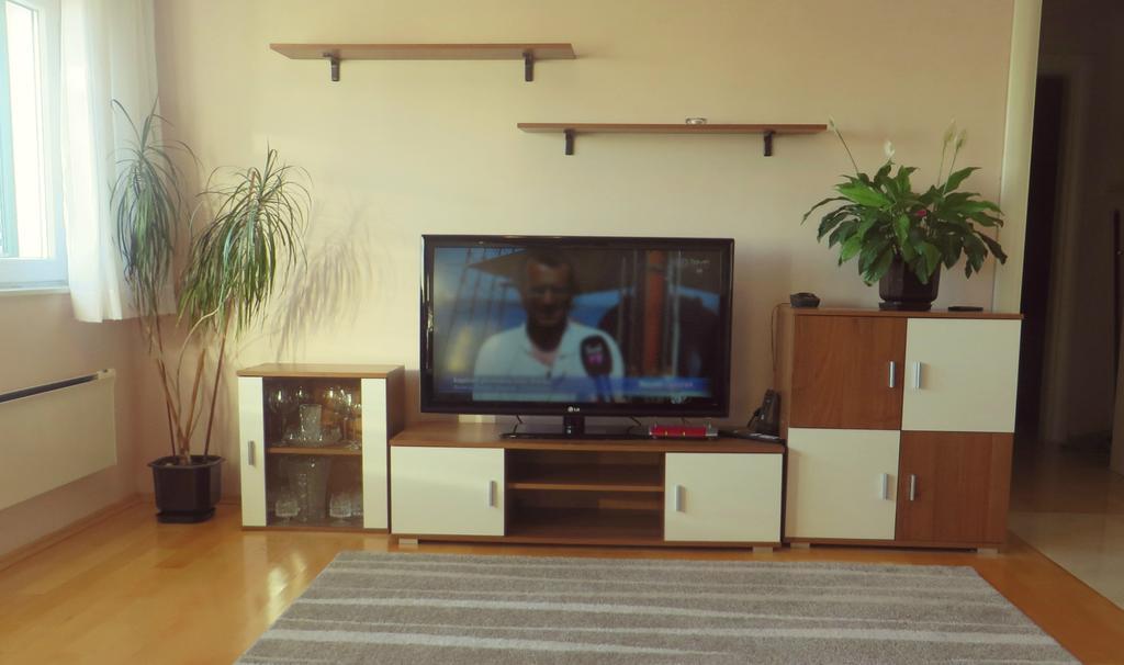 Apartment Simaris - Spacious With Terrace And Sea View Sibenik Ngoại thất bức ảnh