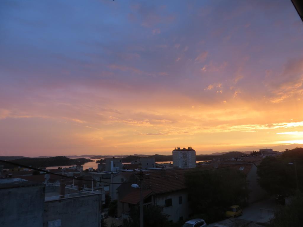 Apartment Simaris - Spacious With Terrace And Sea View Sibenik Ngoại thất bức ảnh