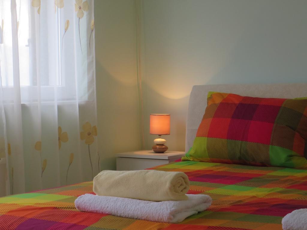 Apartment Simaris - Spacious With Terrace And Sea View Sibenik Ngoại thất bức ảnh