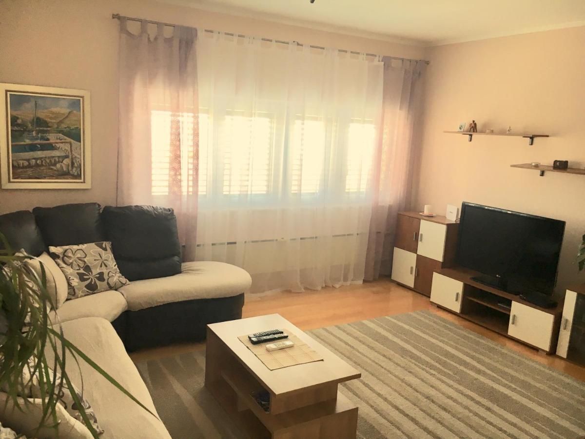 Apartment Simaris - Spacious With Terrace And Sea View Sibenik Ngoại thất bức ảnh
